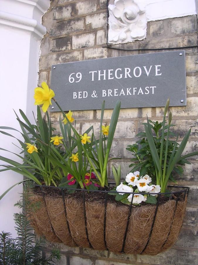 Bed and Breakfast 69Thegrove Лондон Экстерьер фото